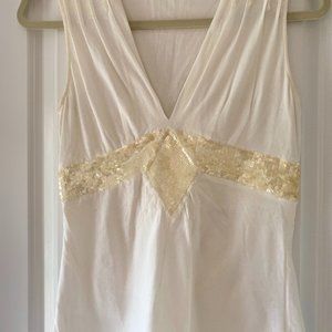 ST BARTHS WHITE V NECK Top luxury